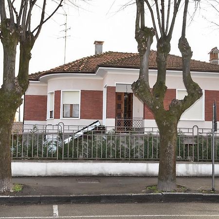 L'Agrifoglio Affittacamere Gattinara Luaran gambar